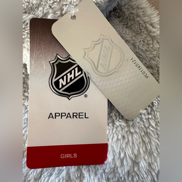 NHL NY Islanders Faux Fur/Teddy Pullover Hoodie - NWT - Picture 6 of 7